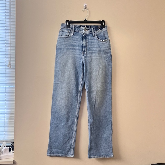 Hollister Ultra High Rise Dad Jeans Size 5S - Picture 1 of 3